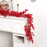 Künstliche Weihnachtsbeeren-Girlande – Handgefertigte Deko-Ranke für Haus & Garten